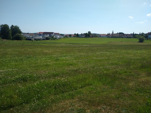 Schöner Blick auf den Ort von den unteren Stellplätzen des Trägerhof in Waidhaus